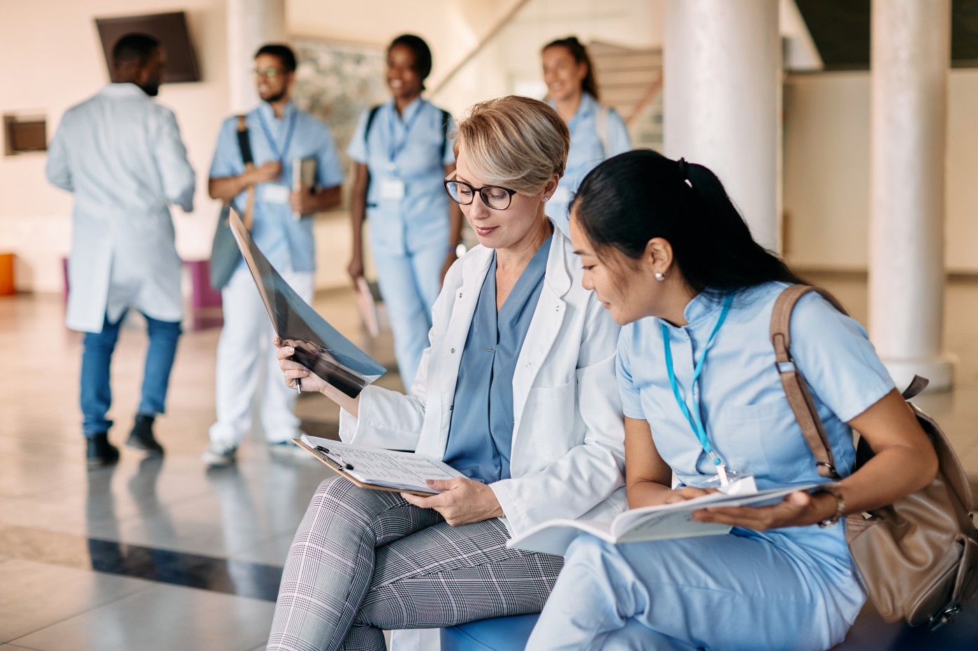 Formation et accompagnements dans le secteur de la santé pour une meileure qualité de vie au travail.